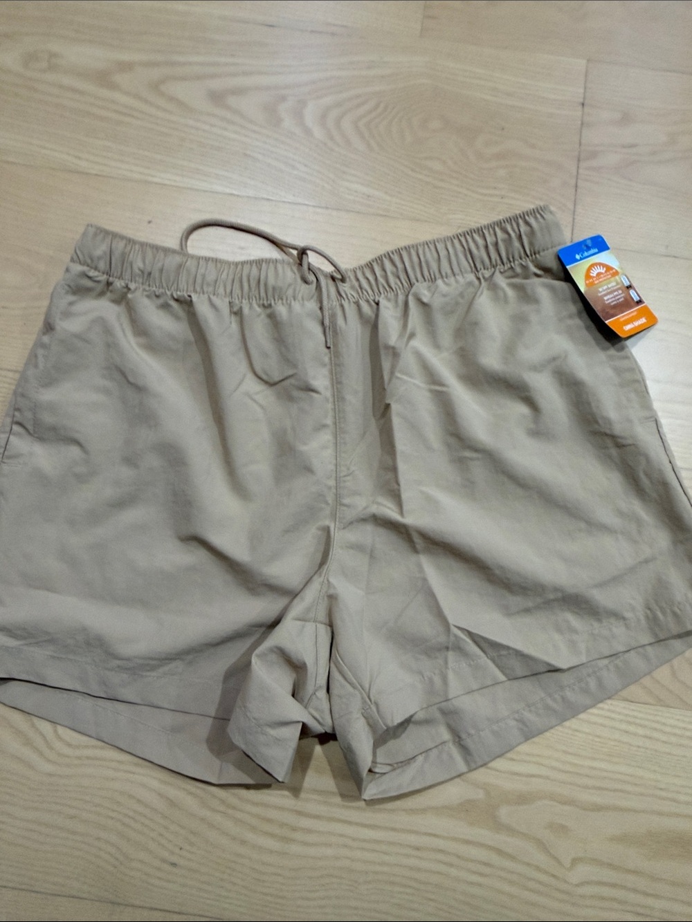 Columbia Women Light Khaki Drawstring Shorts